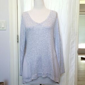The Balance Collection Gray V-Neck Long Sleeve Top